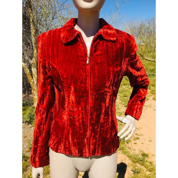 Vintage 90s Cache Gothic Red Crushed Velvet High Shoulder Zip-Up Jacket Size 4 - Picture 3 of 7